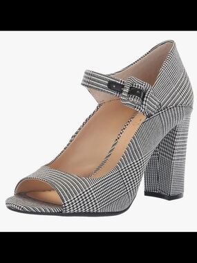 EUC Vince Camuto "Selmer" Black & White Plaid Peep-Toe Mary Jane Block Heel Sz 8